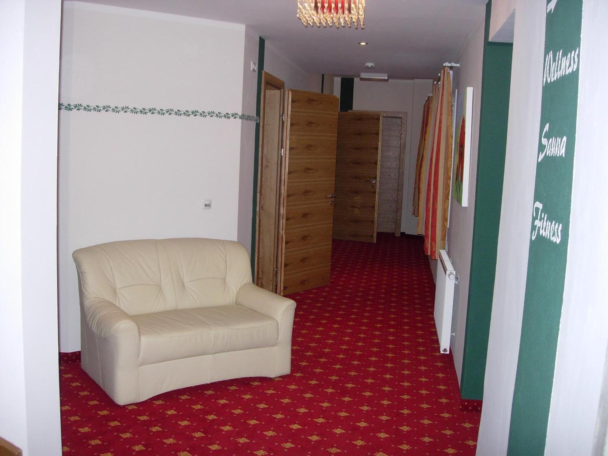 Erlebnis-Hotel-Appartements Latschach ober dem Faakersee Extérieur photo