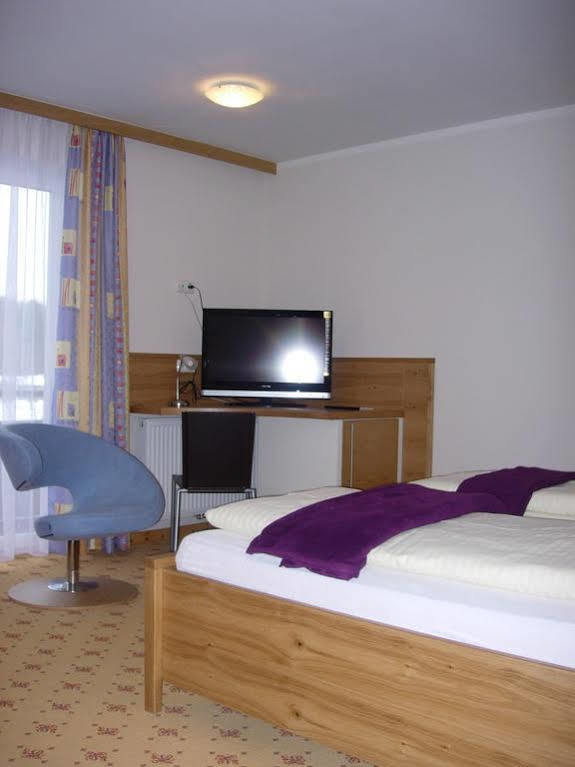 Erlebnis-Hotel-Appartements Latschach ober dem Faakersee Extérieur photo